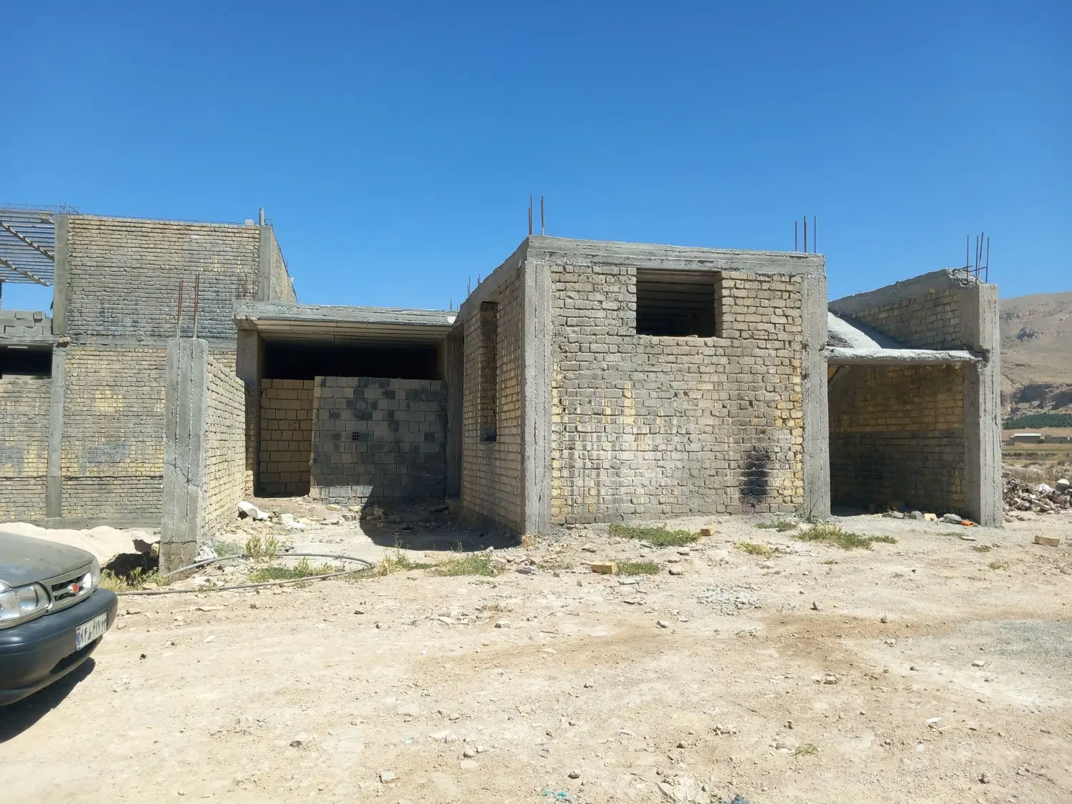 ۱۱۰ متر هوایی ماه فیروزان