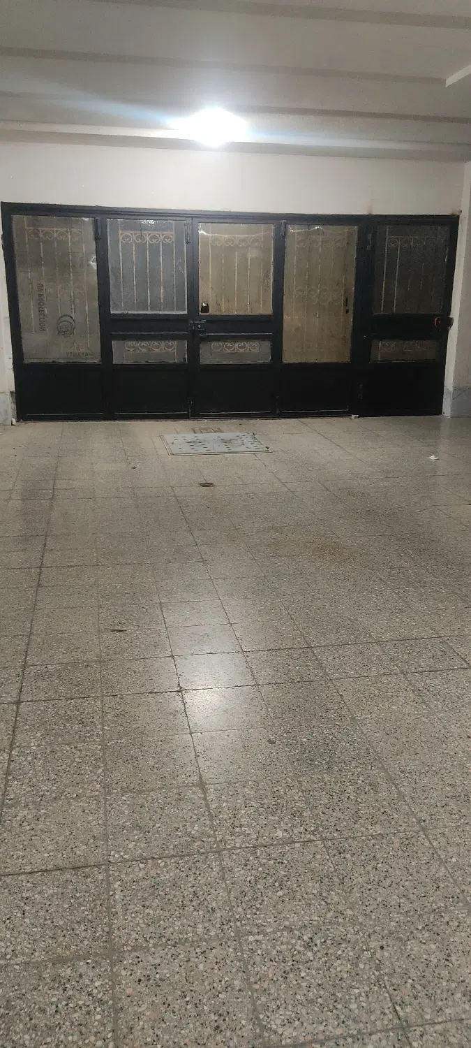پارکینگ اجاره ای در اندیشه ۵۶ در قاسم آباد