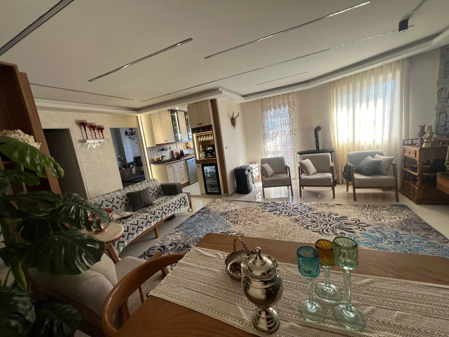 یک واحد فول بازسازی در رشت