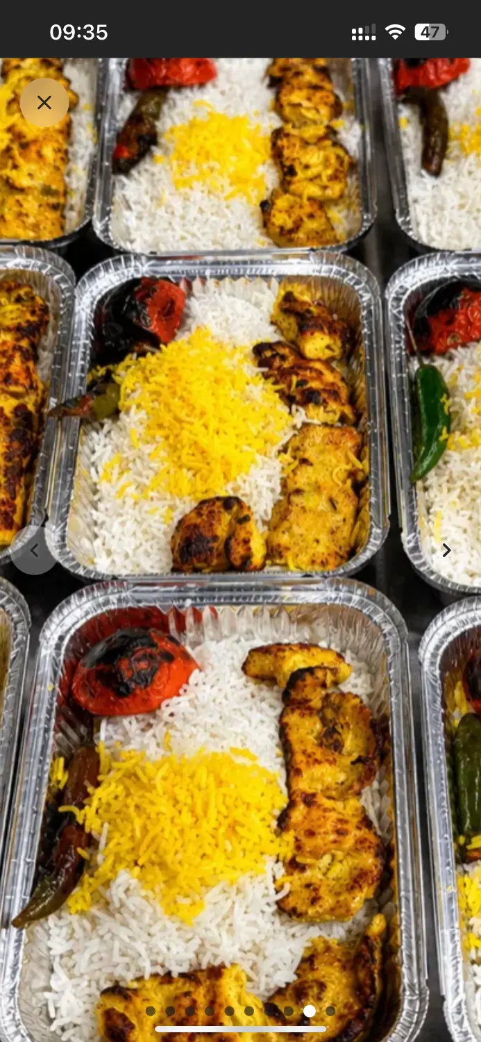آشپزخانه غذای بیرون بر بلوار امام رضا کاشان