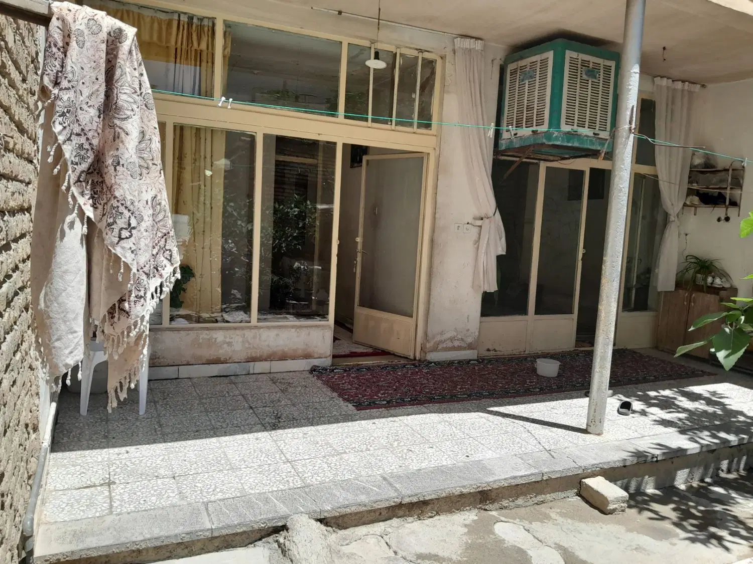 پیش فروش طبقه دو وسه سنددار