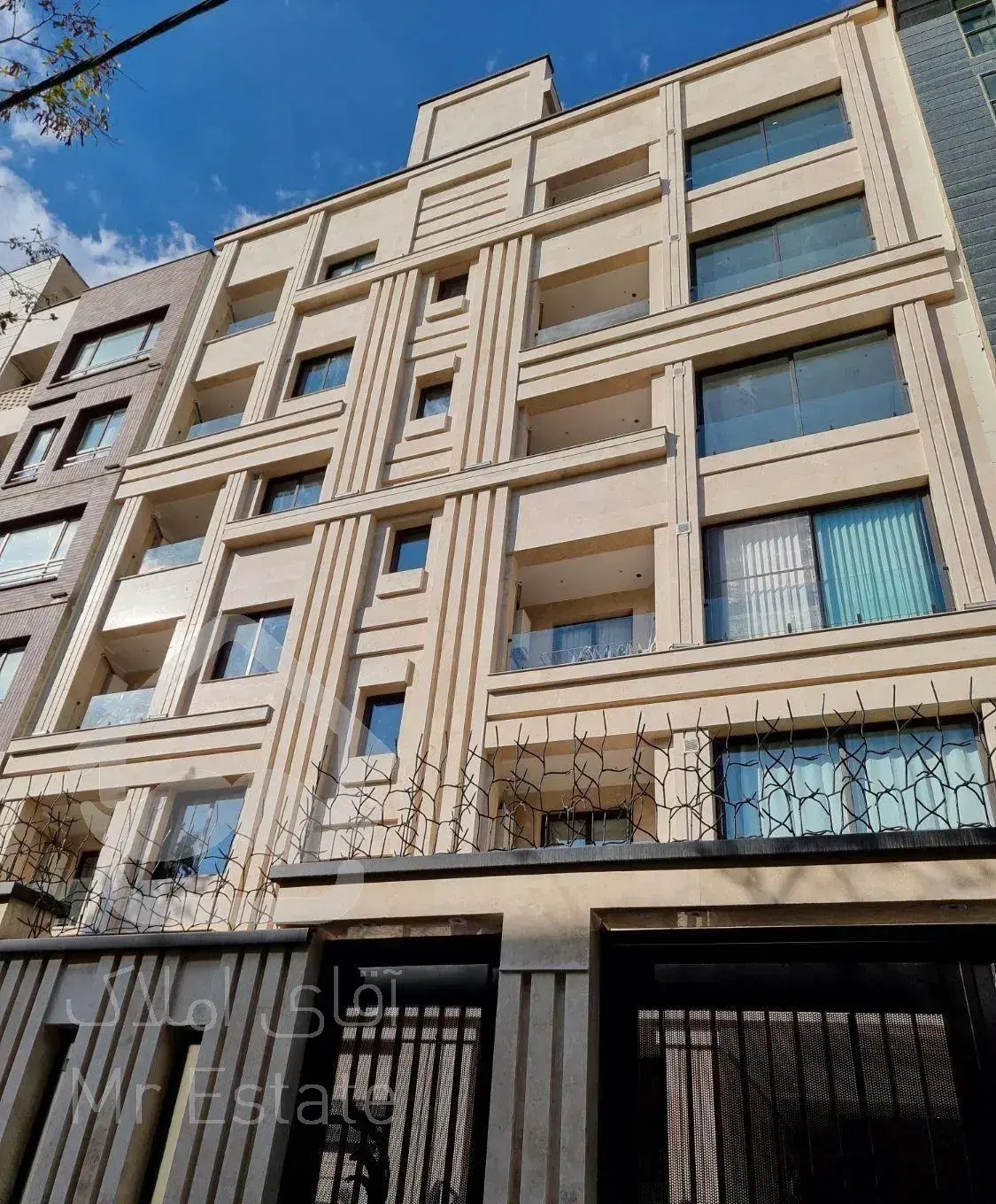 فروش یک باب آپارتمان
