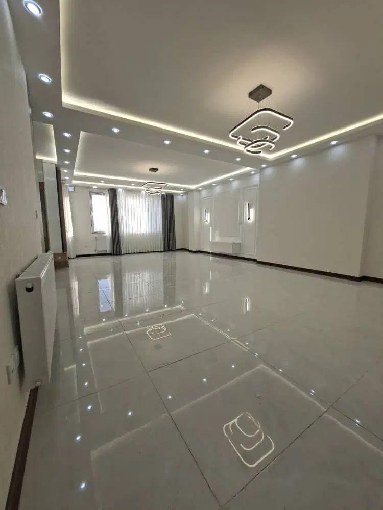 اپارتمان دو خواب صدرا