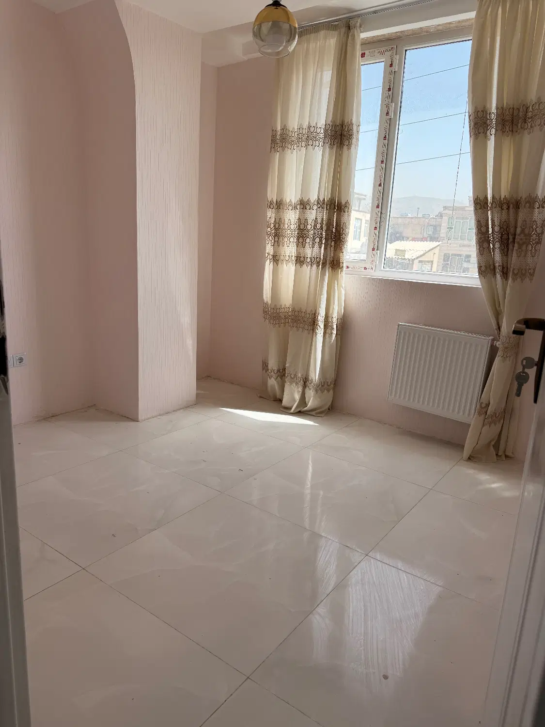 آپارتمان نوساز دو خوابه رهن و اجاره