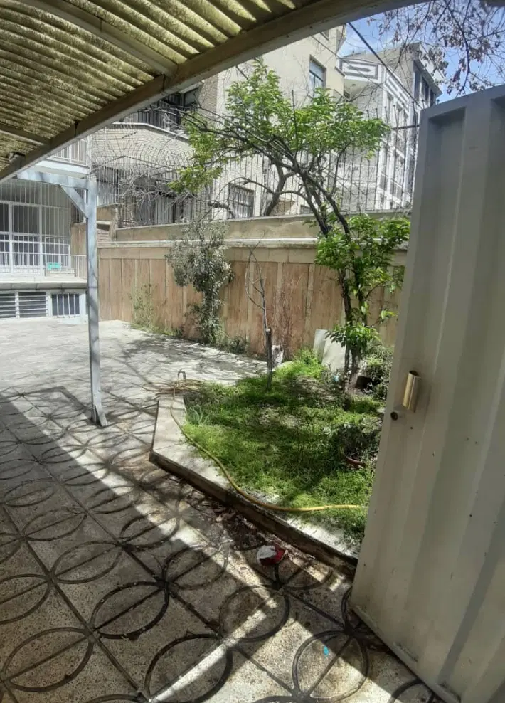 کلنگی ۲۲۵ متر سیدخندان