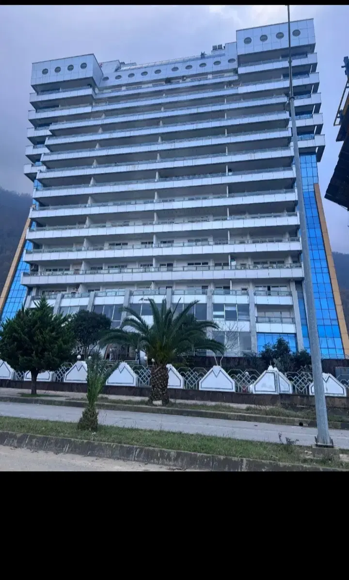 پاسداران ۱۶۰۰متر سند اداری ۵۵۰ متر تجاری یکجا
