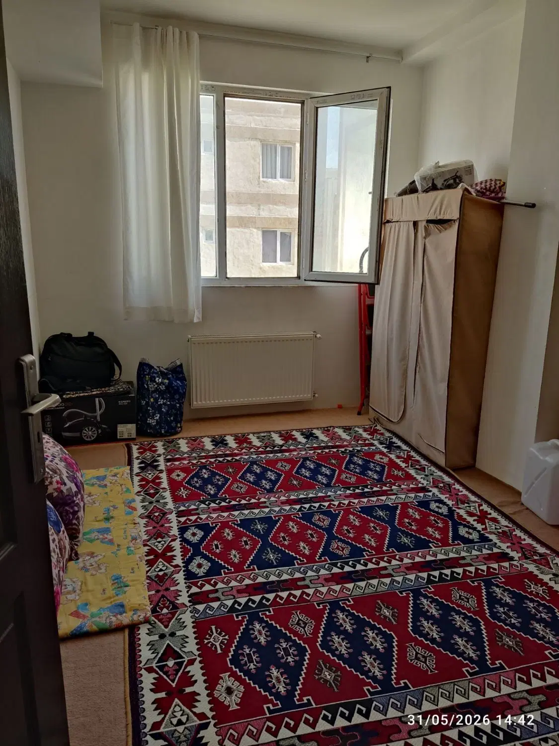 شهرک گلستان خانه ۶۰ متری رهبری طبقه ۲ جنوبی