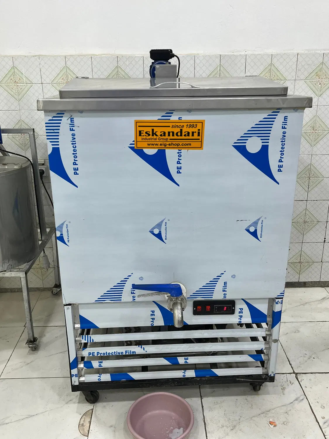فروش مغازه لبنیاتی