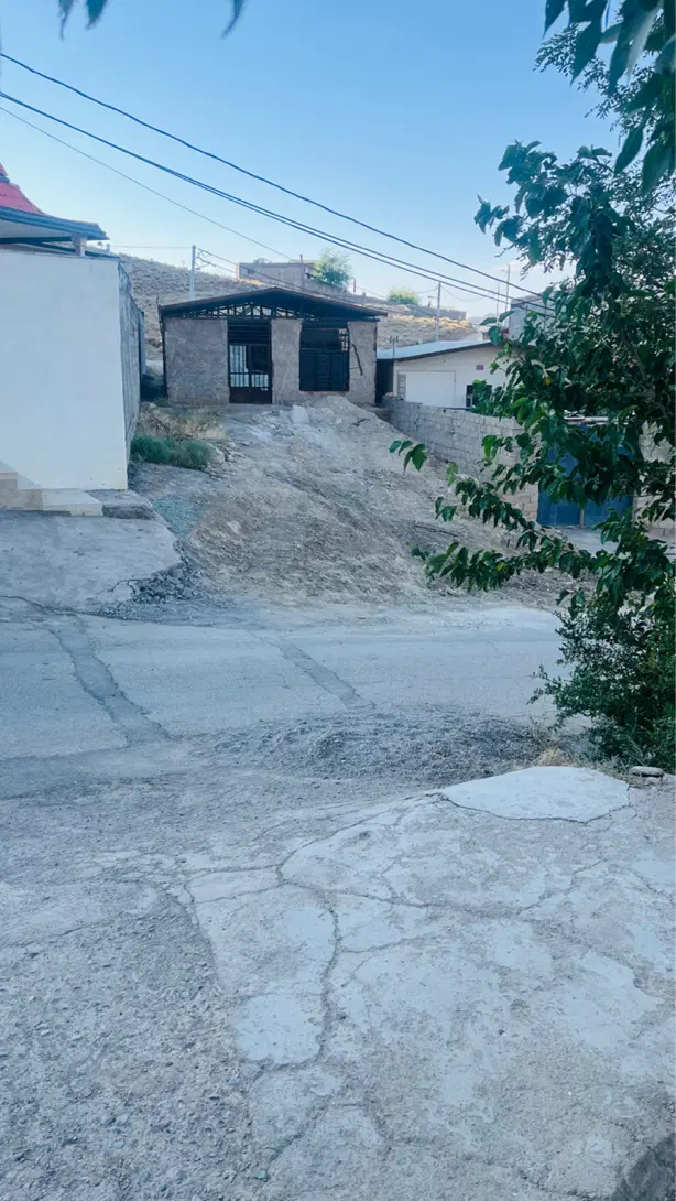 فروش ملک یا زمین در روستای هنوج (کوه باداموئیه)
