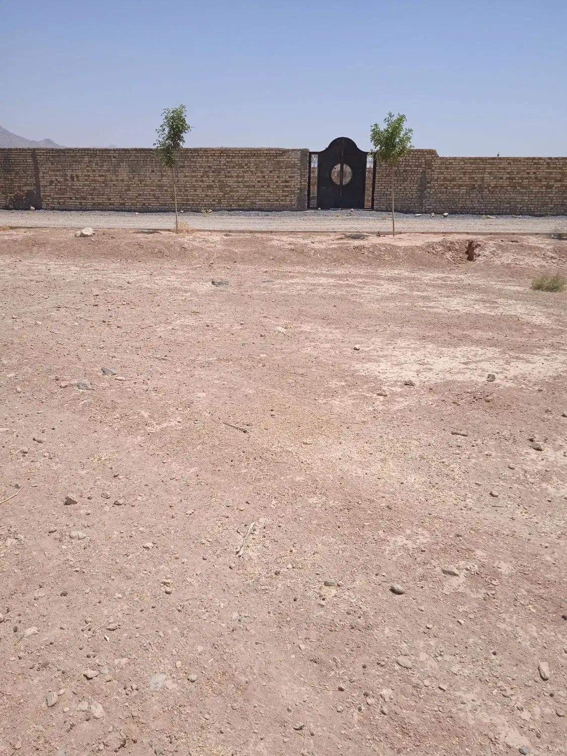 زمین.فروشی