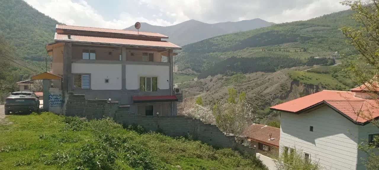 زمین مسکونی