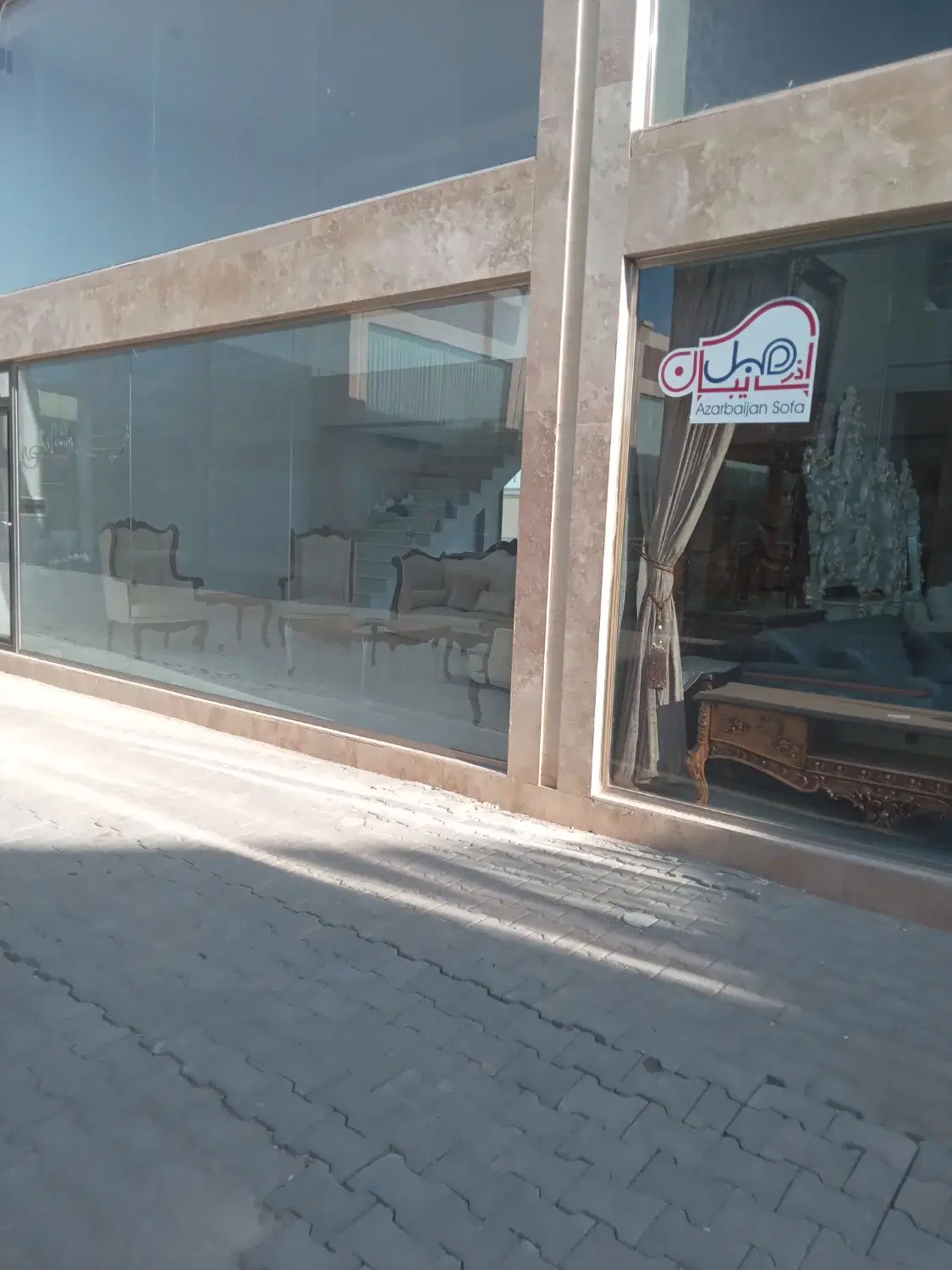 اجاره مغازه مبل فروشی