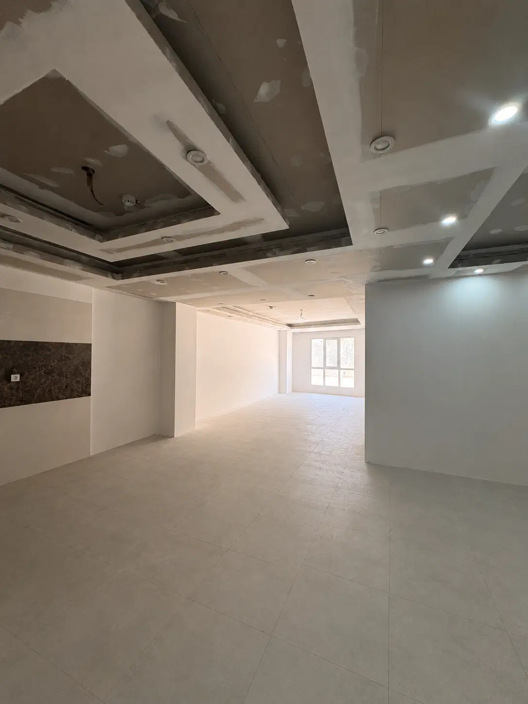 واحد ۱۰۵ متری ۲ خواب در گرمدره