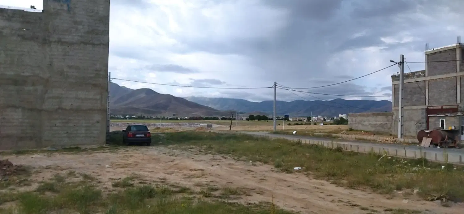 ۳ دانگ زمین بانکداران