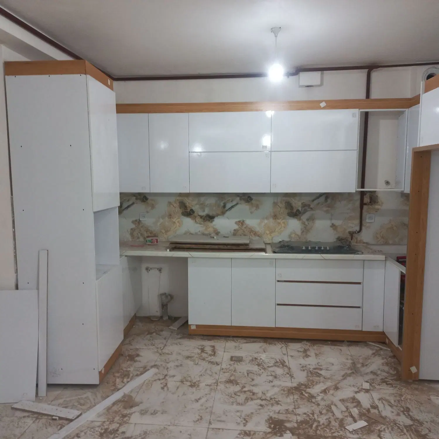 پنت هاوس اپارتمان ۱۲۰ متری طبقه پنجم تک واحدی