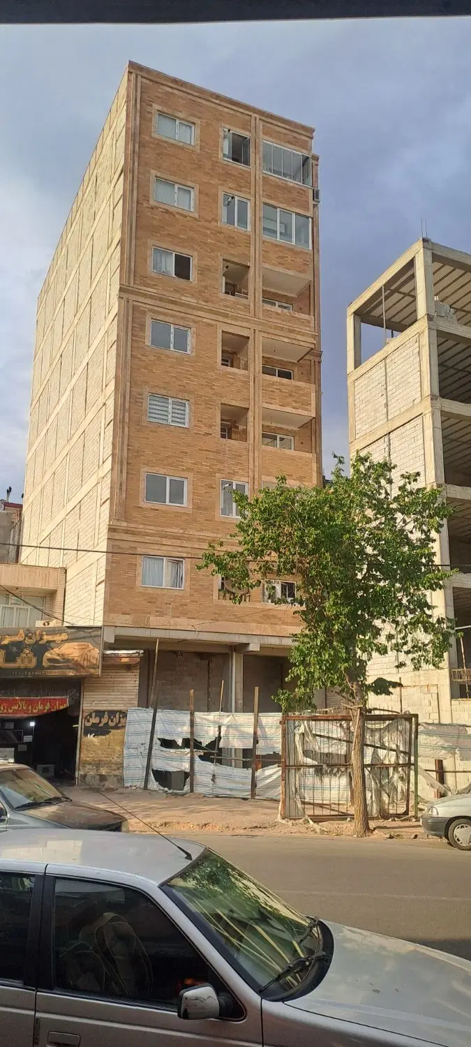 واحدطبقه چهاردرعباسی کوی شهدامیدان ام حسین