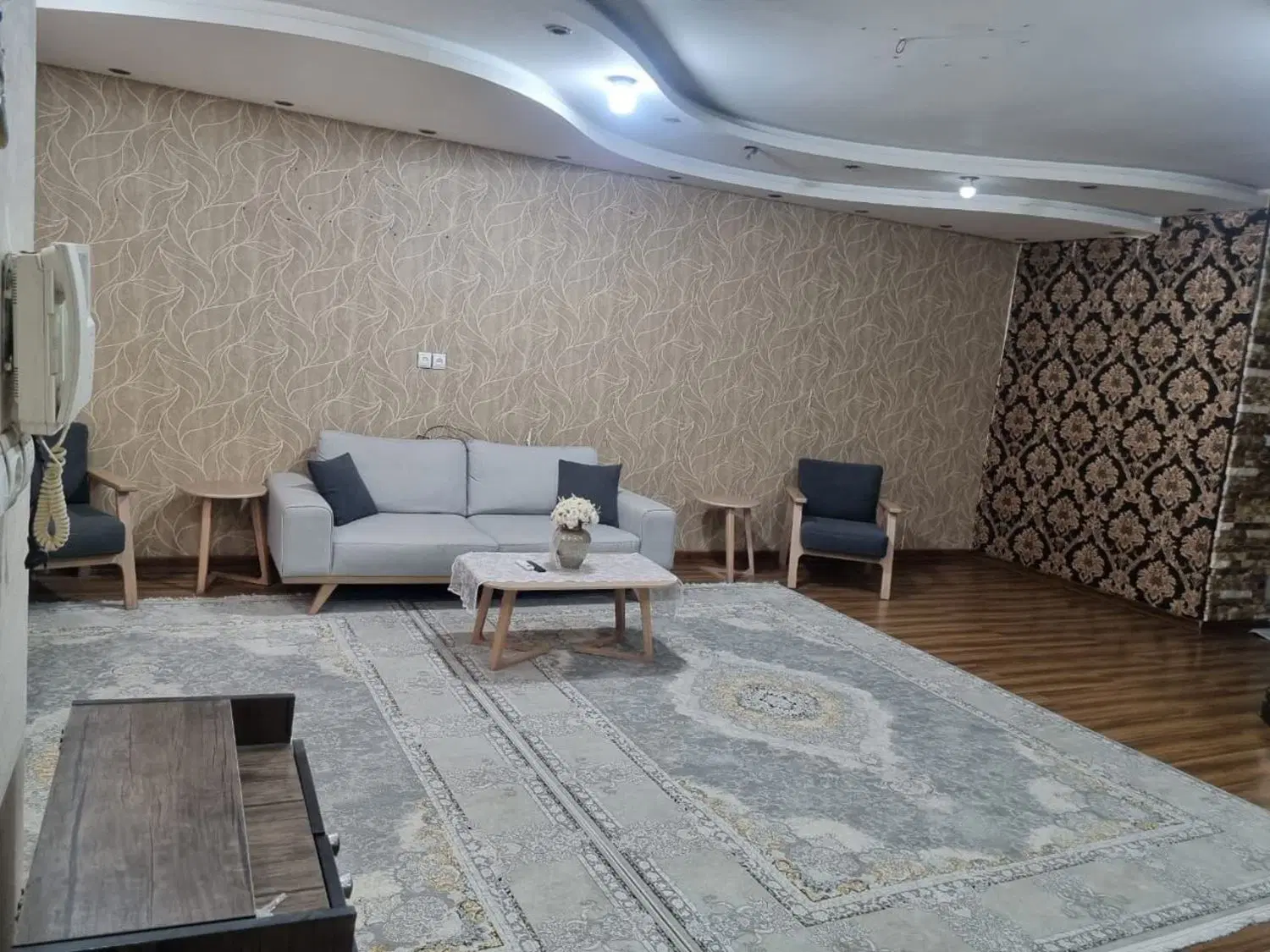 100 متر خوش نقشه در سیمین