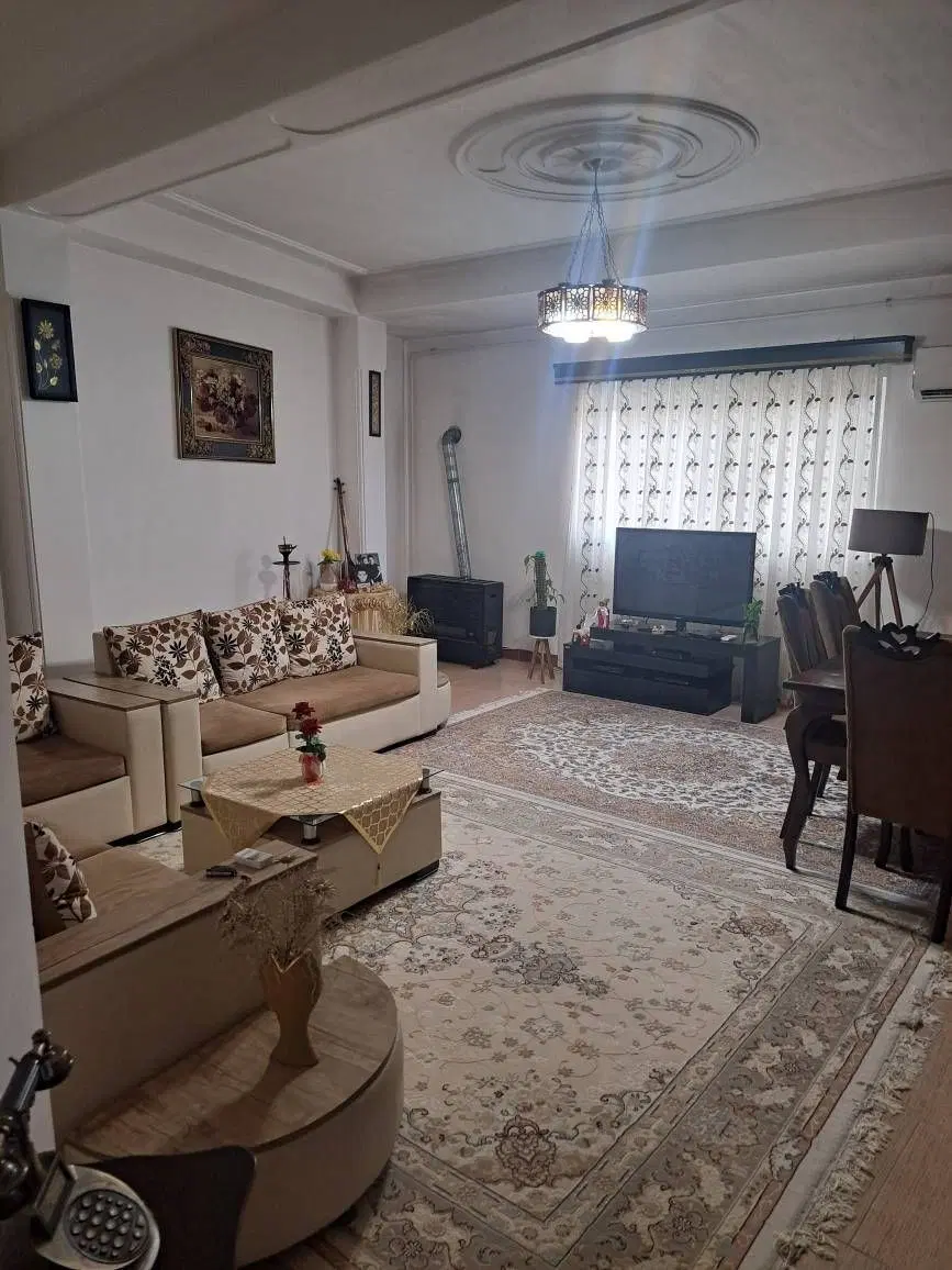 واحد ۸۳_۵ متری در مهرگان