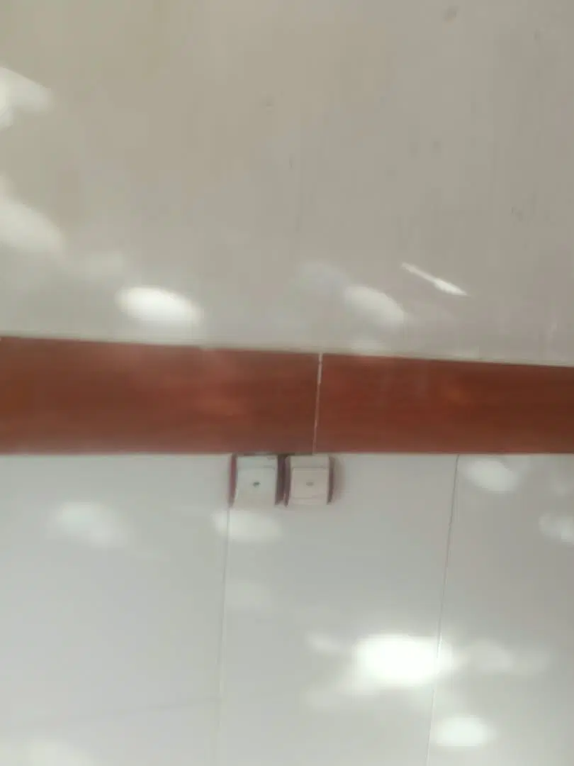مغازه تمیز داخل تاناکورا پشت مسجد