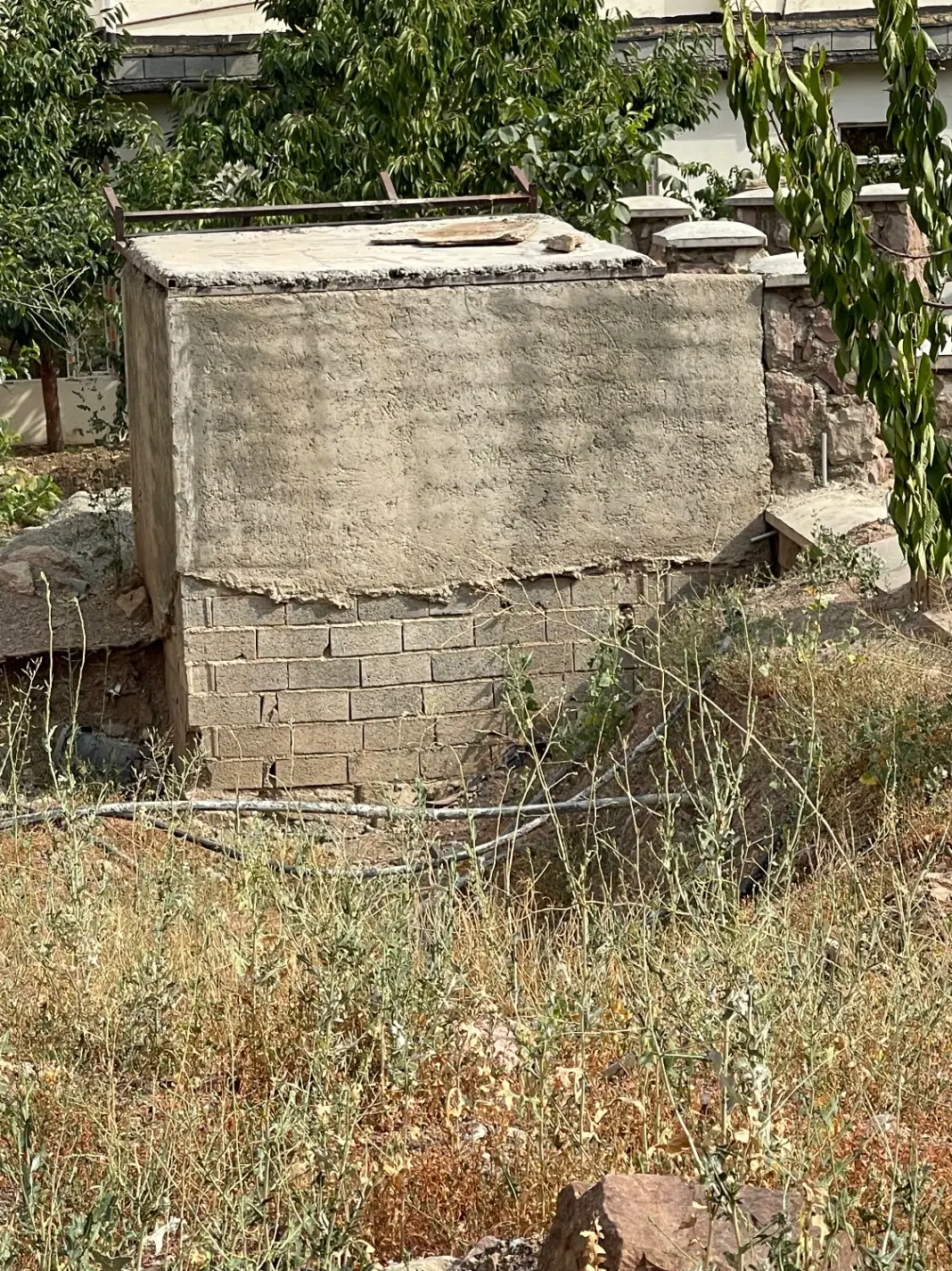 ۲۶۰ متر زمین  فشم (روته)  تخت چهار دیواری