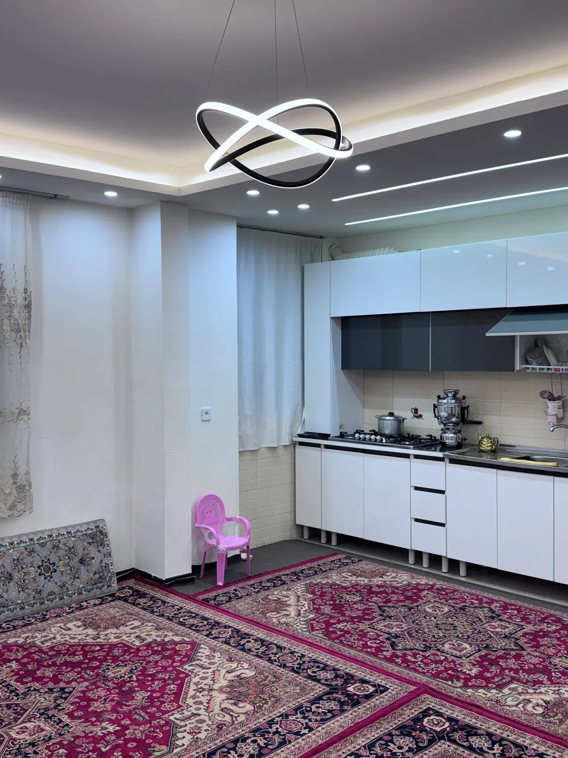 اپارتمان ۶۱ متری فول امکانات