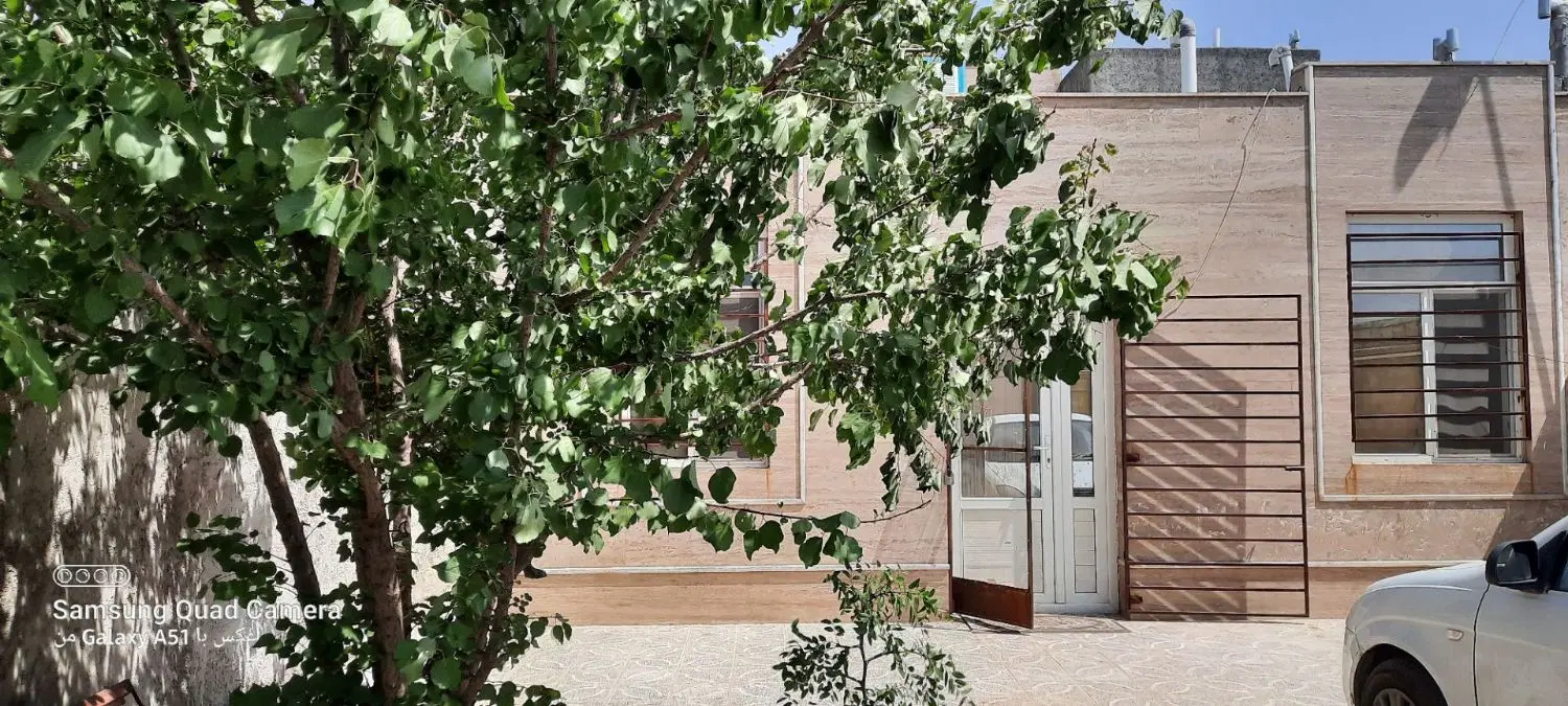 ویلایی حاجی آباد