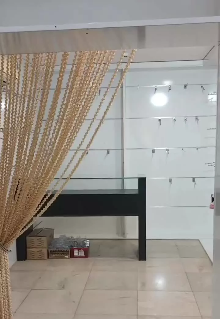 اجاره غرفه در فروشگاه لوازم ارایشی