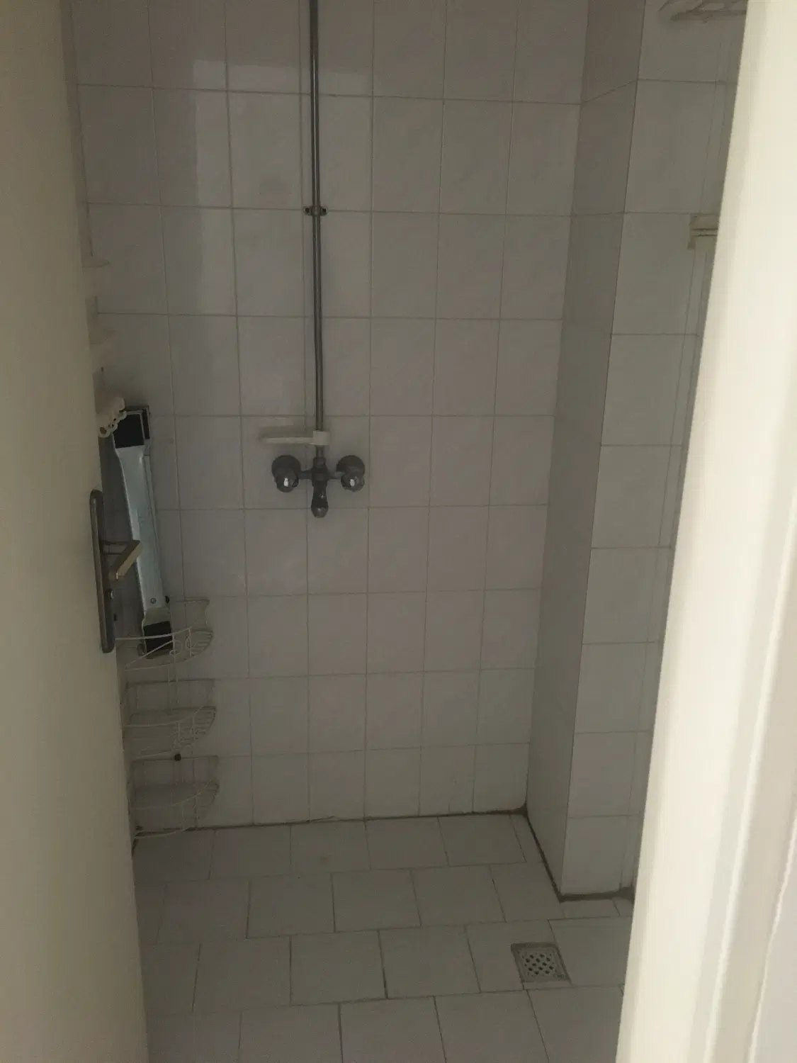 رهن ۷۰ متری دبستان