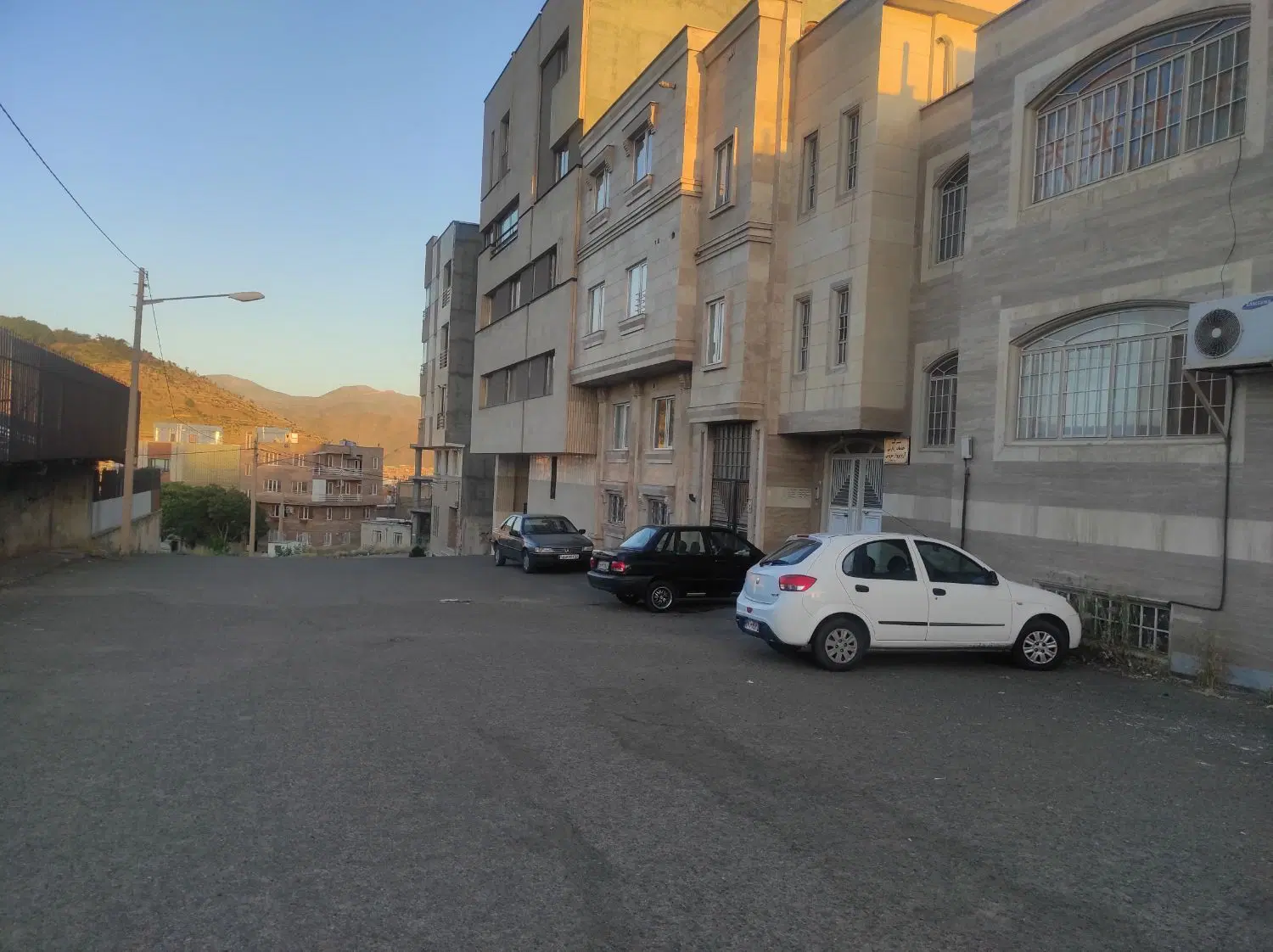 اجاره منزل ویلایی سه خوابه مرکز شهر