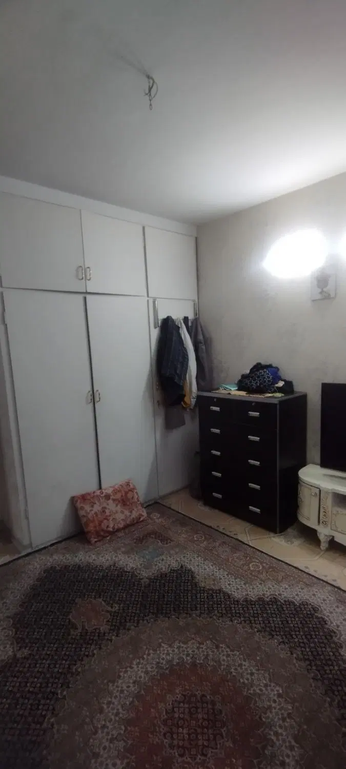 ۸۰ متری با پارکینگ و اسانسور