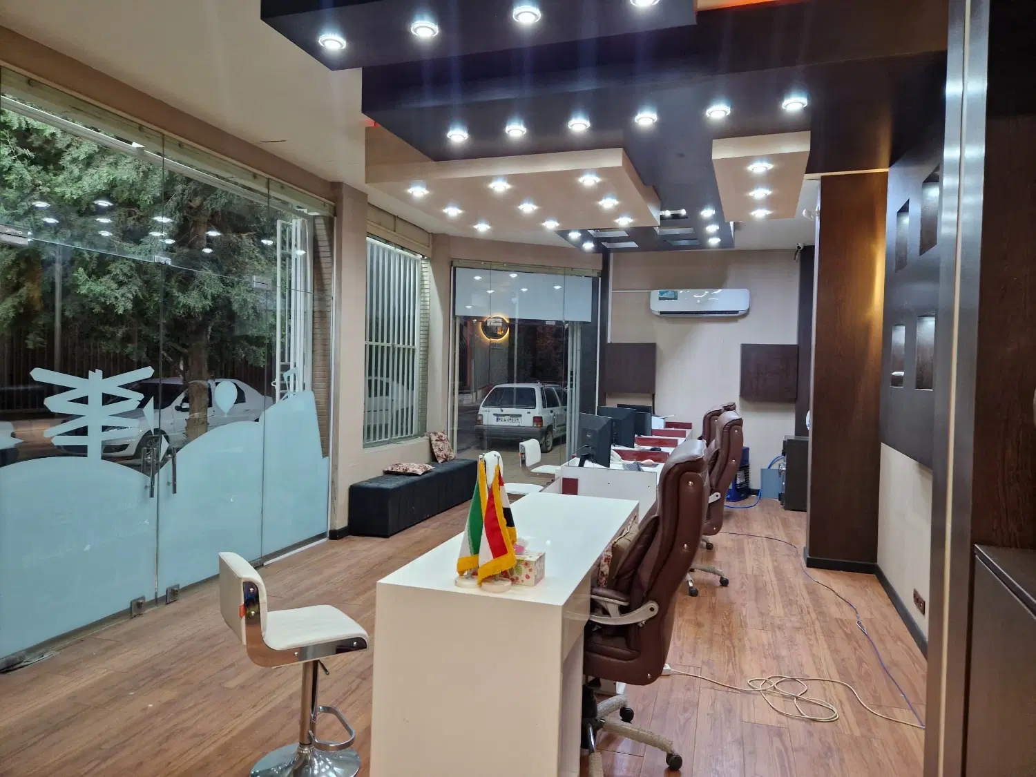 ۶۰ متر مغازه تجاری ،اداری با دکور دفتر کار