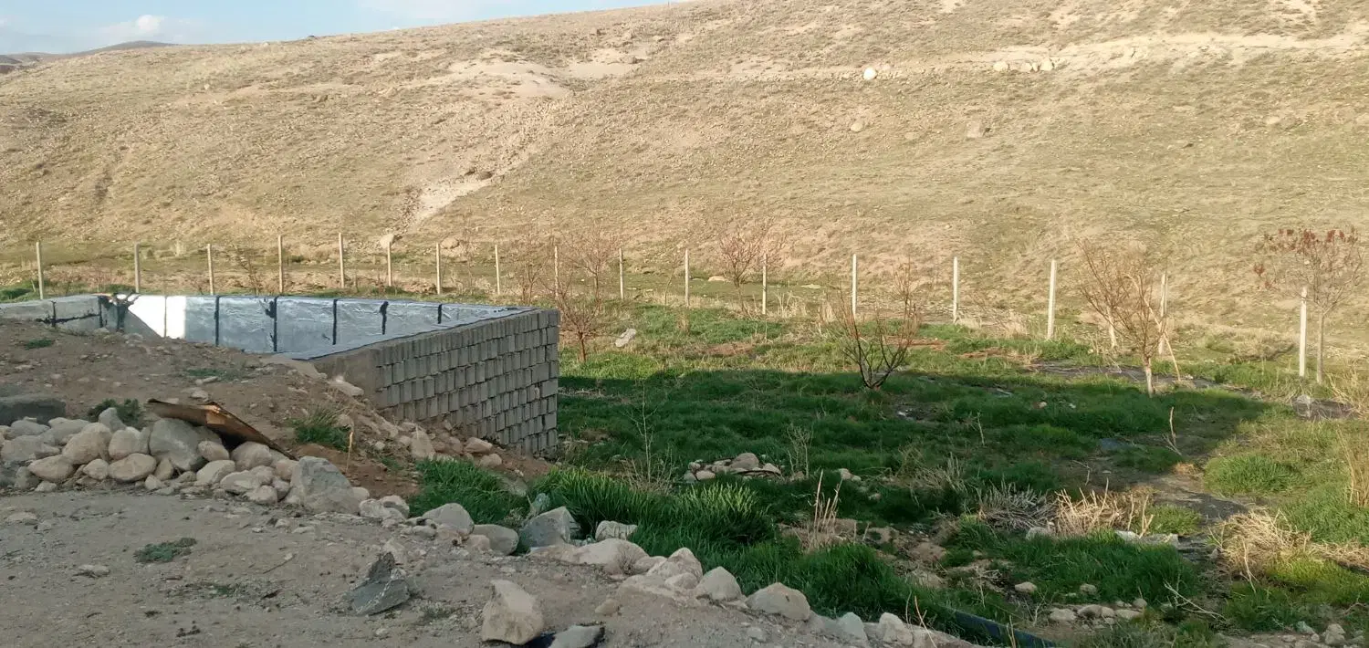 فروش باغ به متراژ ۳۵۰۰متر دارای آب
