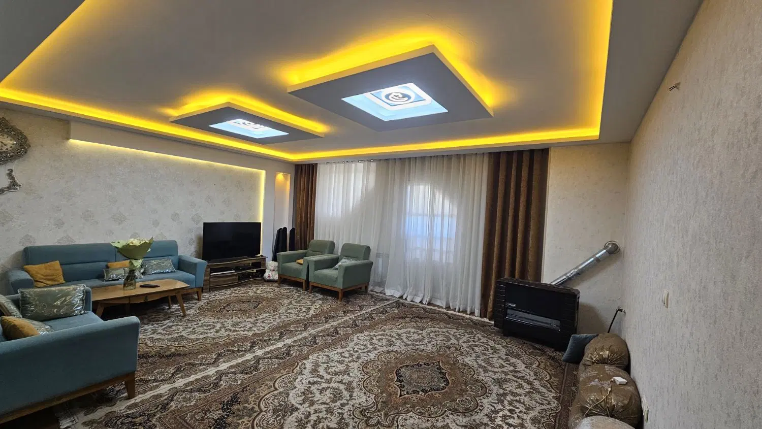 فروش دوخوابه بلوار ایران