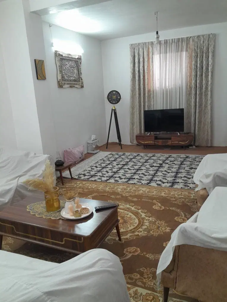 خانه ۱۰۰ متری