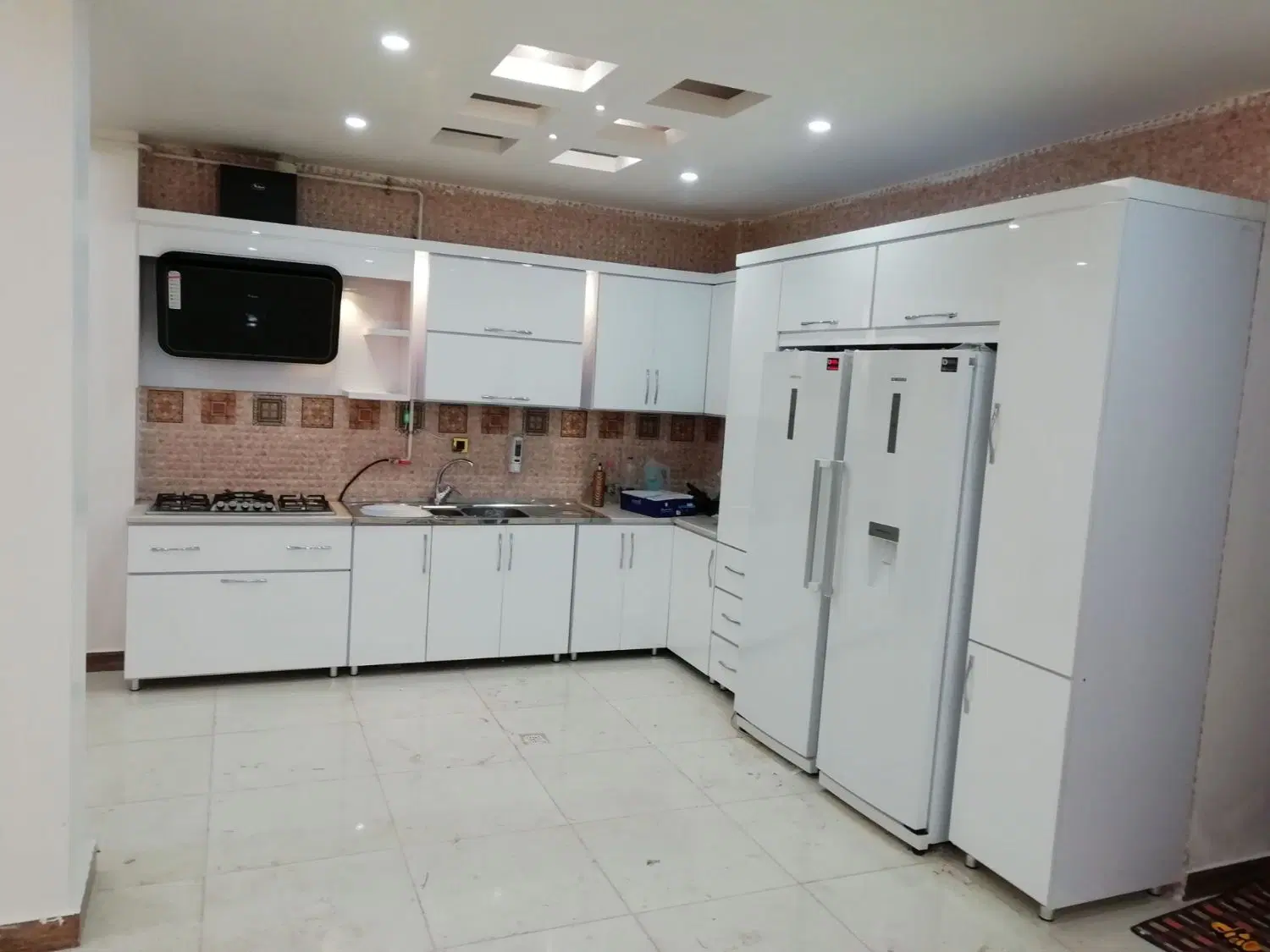 ویلایی خ کاوه
