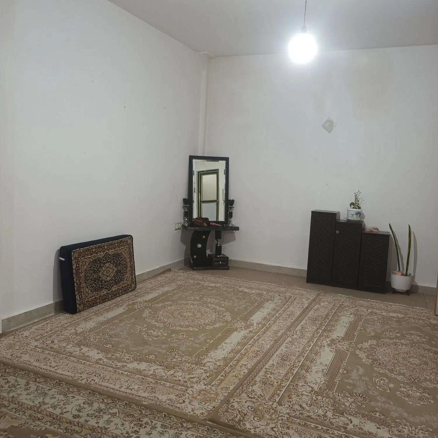 منزل ویلایی ۱۵۰متری دارای حیاط دوخوابه