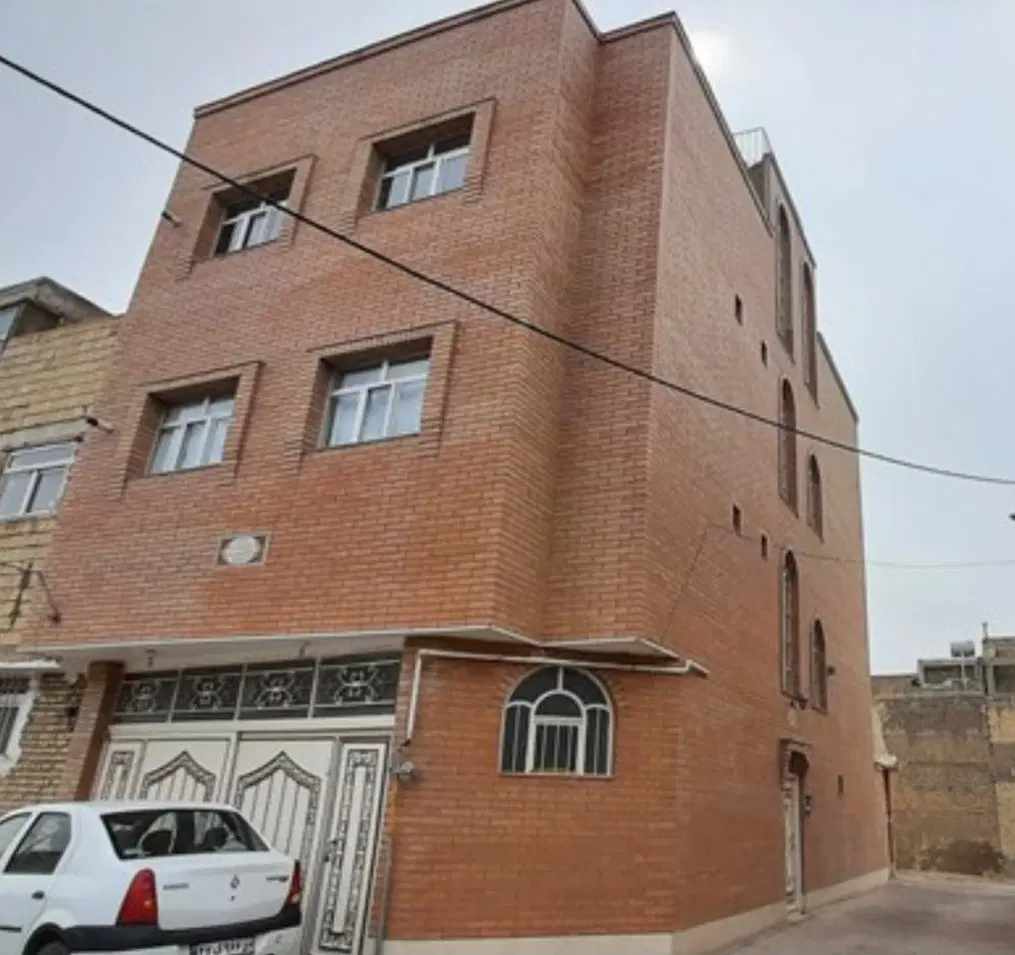 خانه سه طبقه
