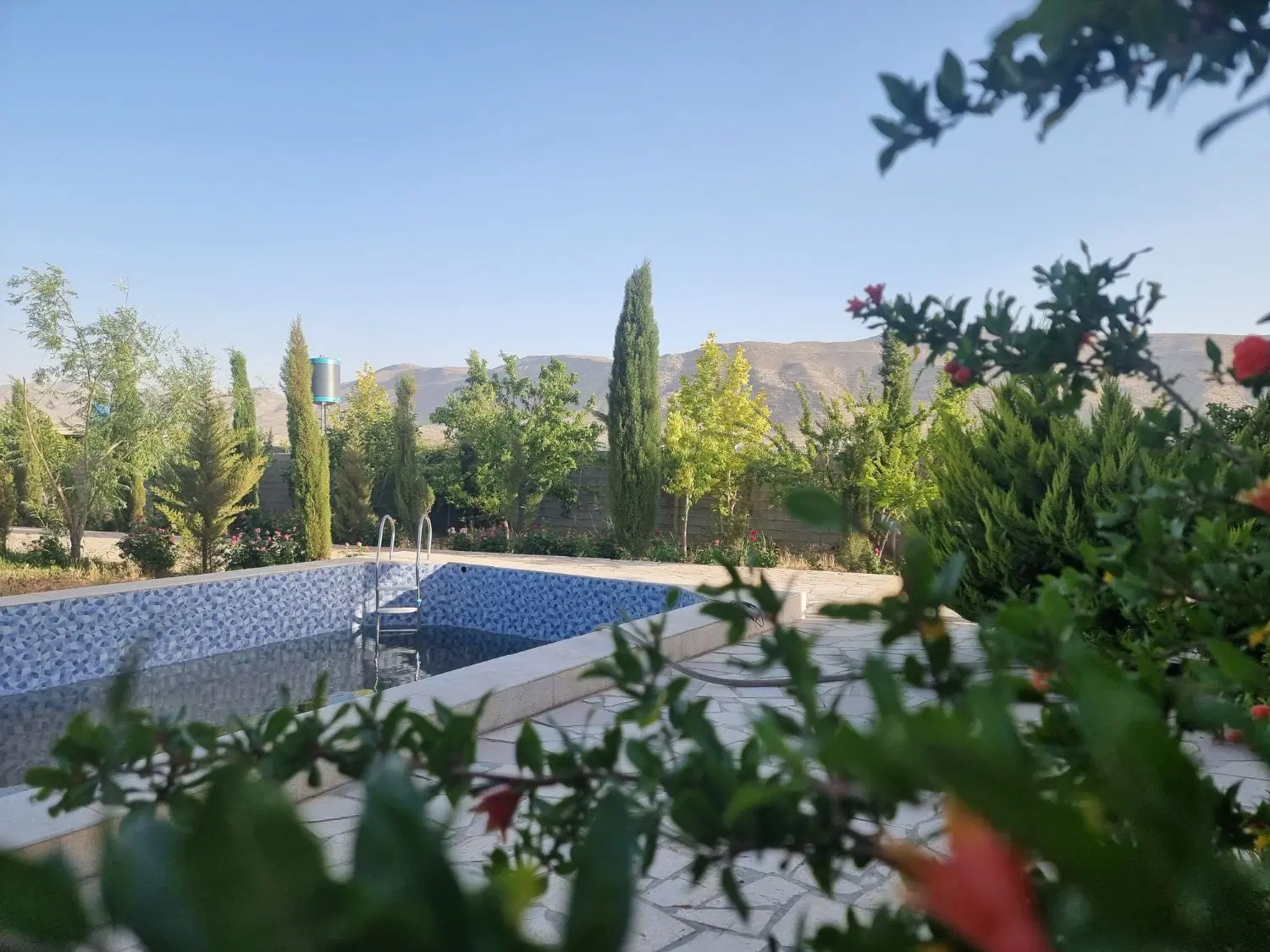 باغ آماده بهره برداری در قلب ملوسجان(بدون واسطه)