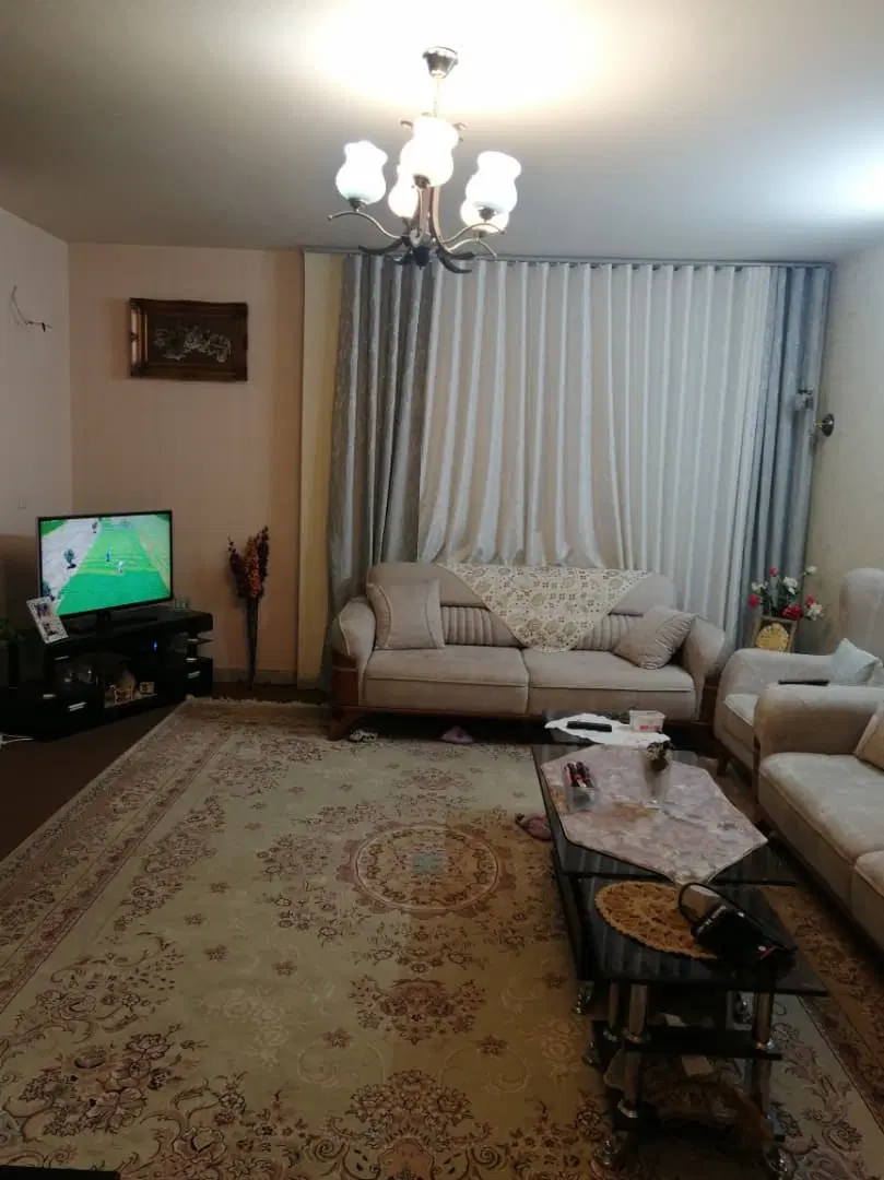 فروش آپارتمان دو خوابه صدرا