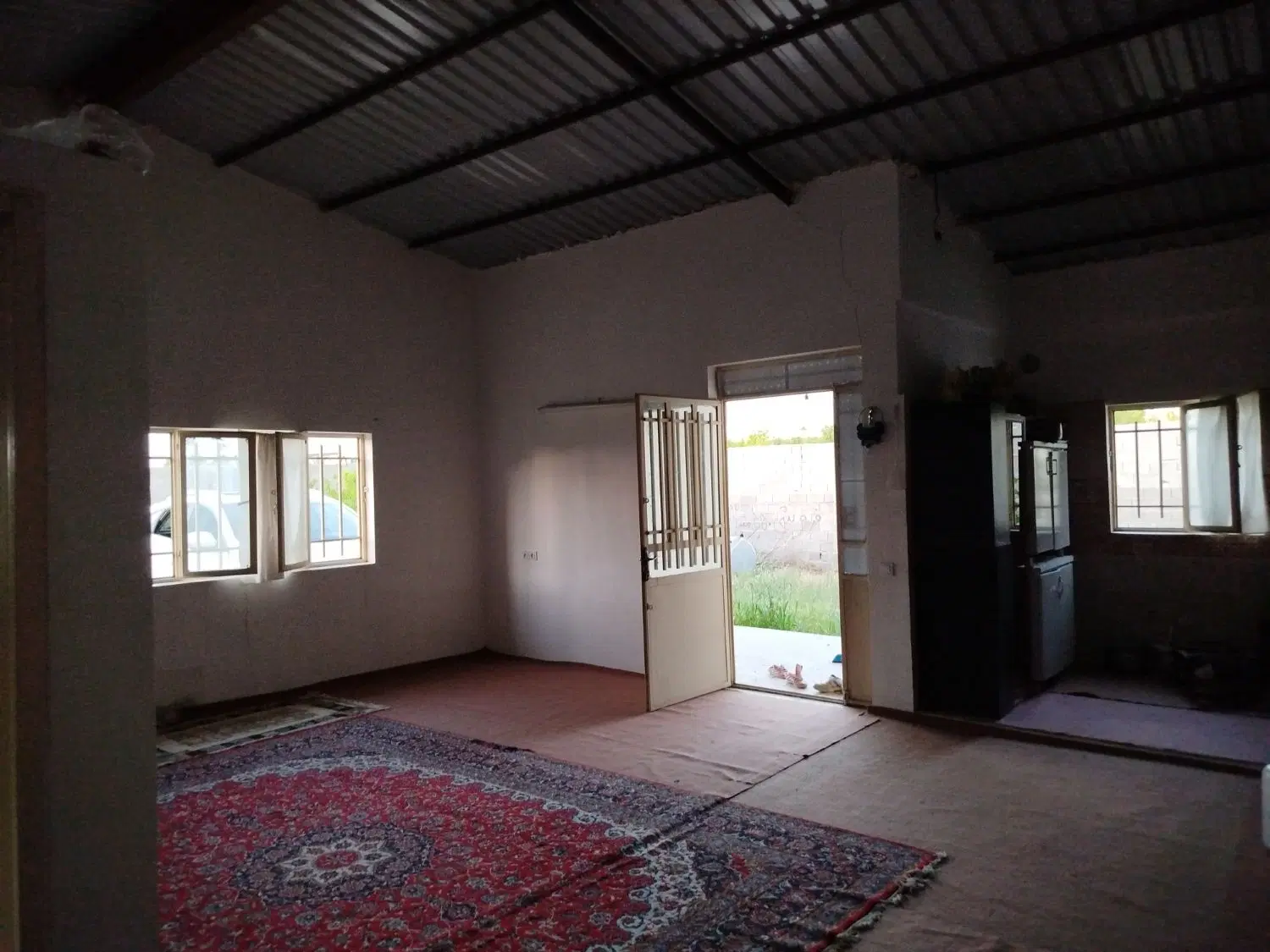باغچه ویلایی بسیار زیبا قیمت مناسب با بنا