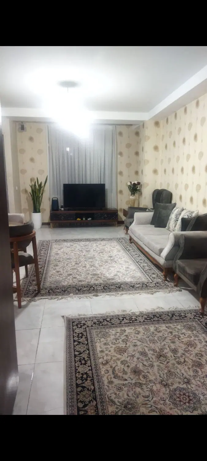 آپارتمان ۷۵ متری گلشهر ویلا