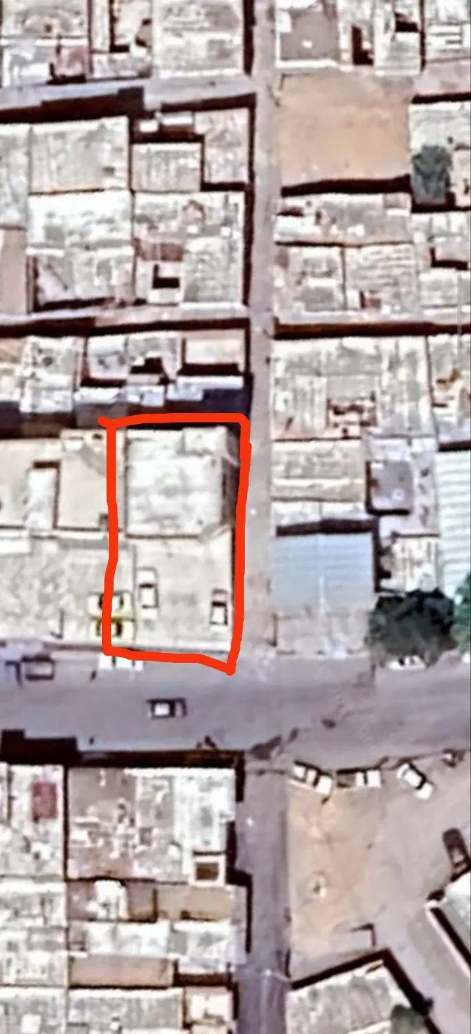 خانه و مغازه 90متری اسکلت