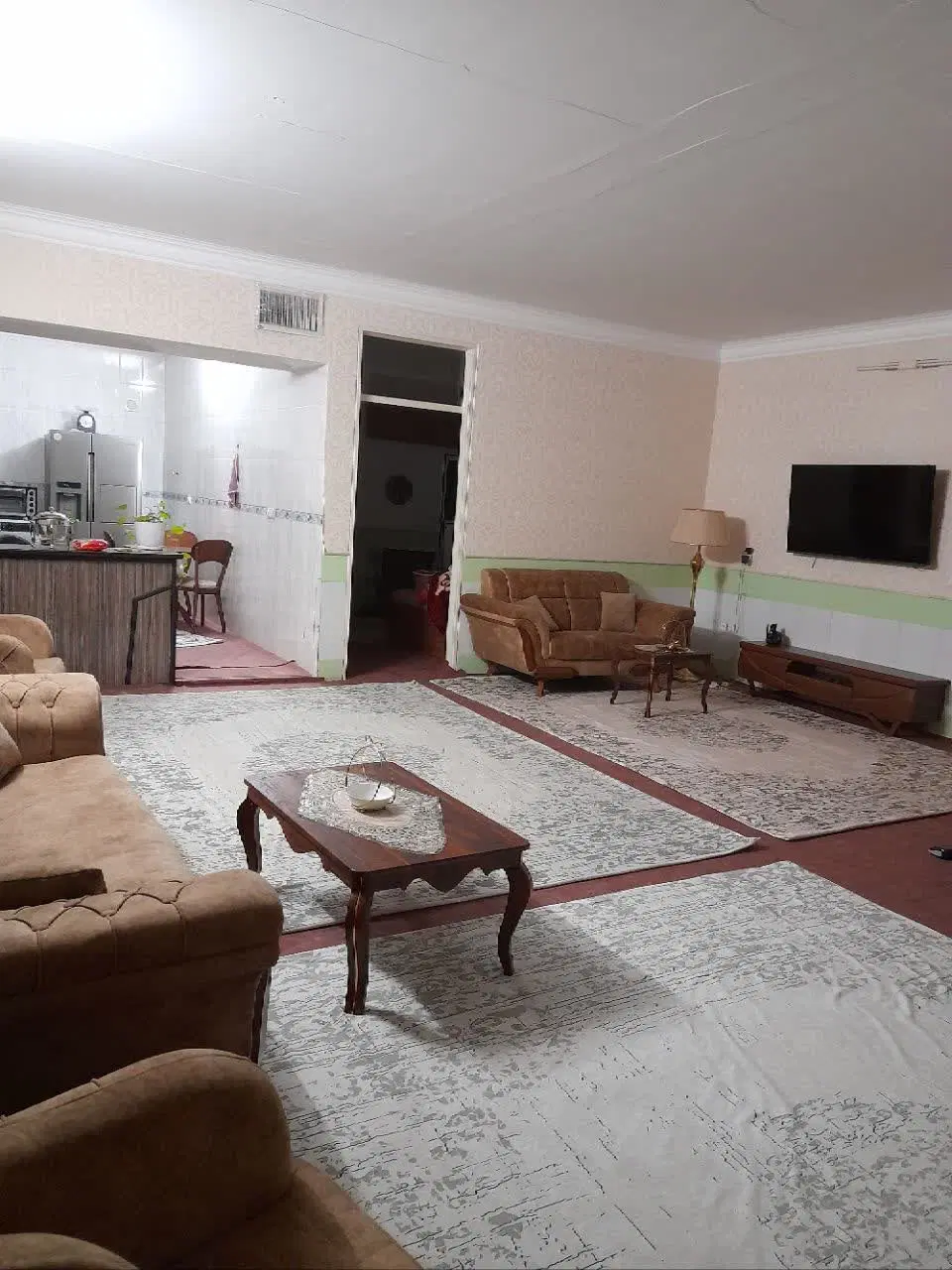 اجاره یه واحدزیرزمین تمیزودلباز