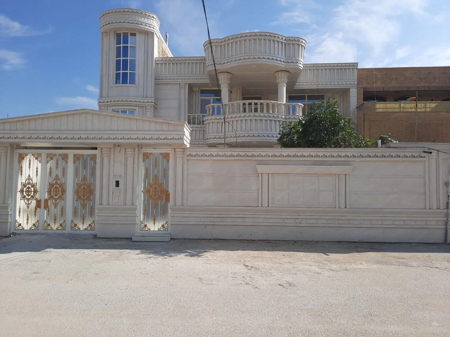 رهن و اجاره منزل ویلایی طبقه اول روی همکف
