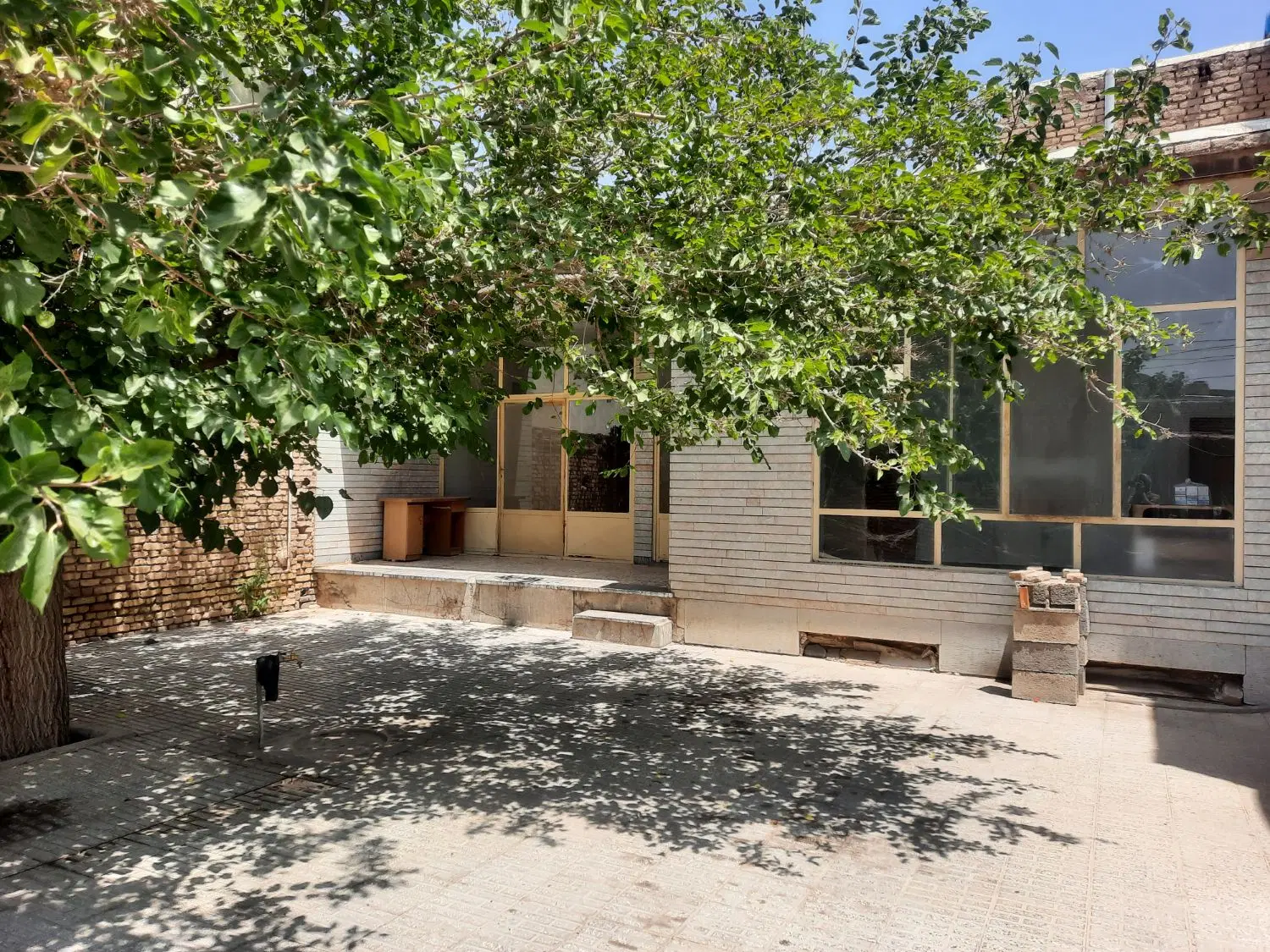 خانه قدیمی دربست