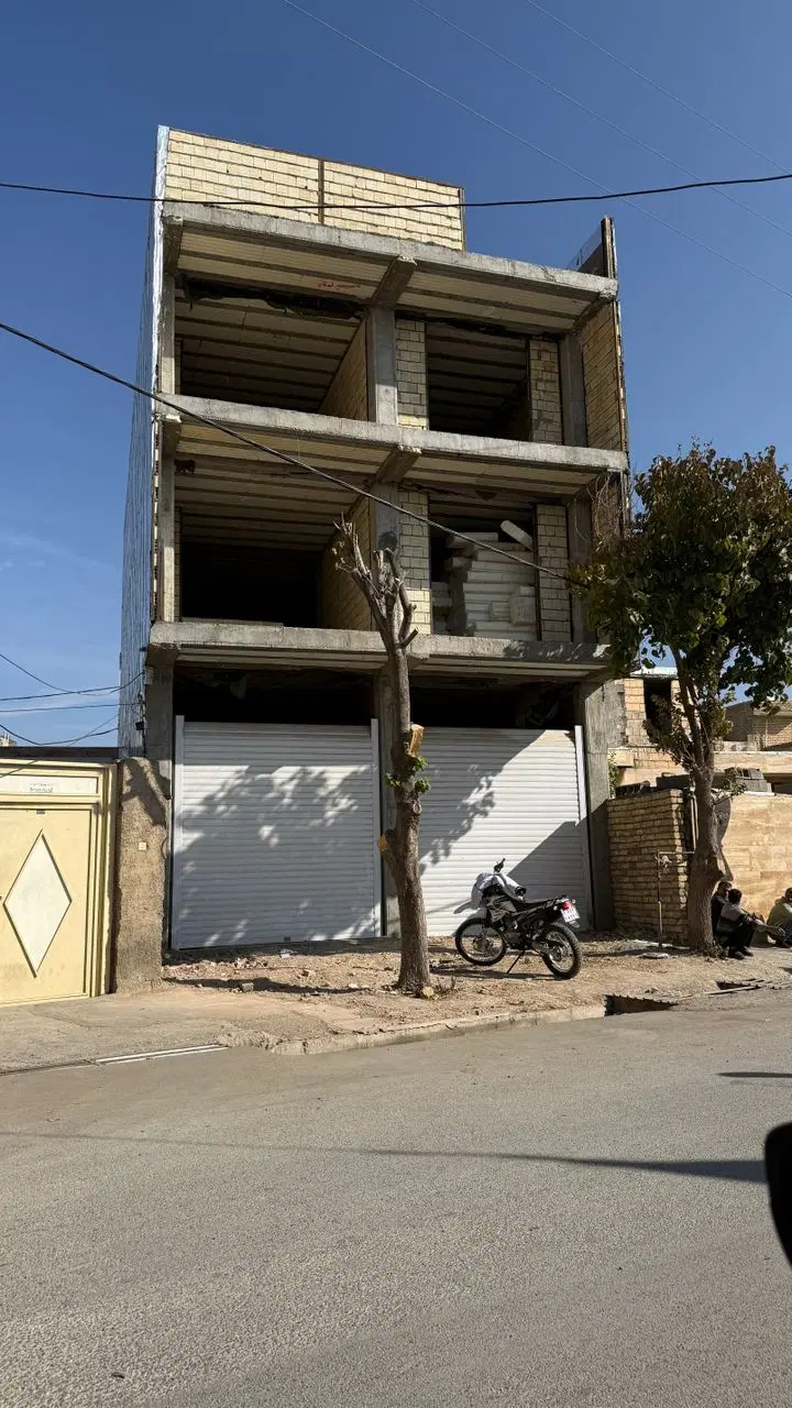فروش دوباب مغازه و 2واحد منزل مسکونی قیمت توافقی