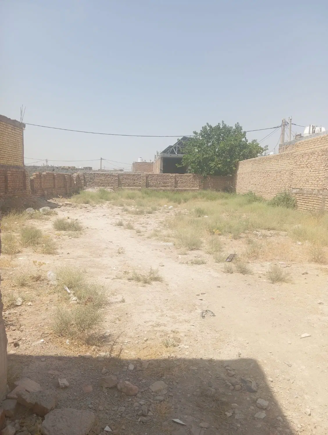 زمین مسکونی