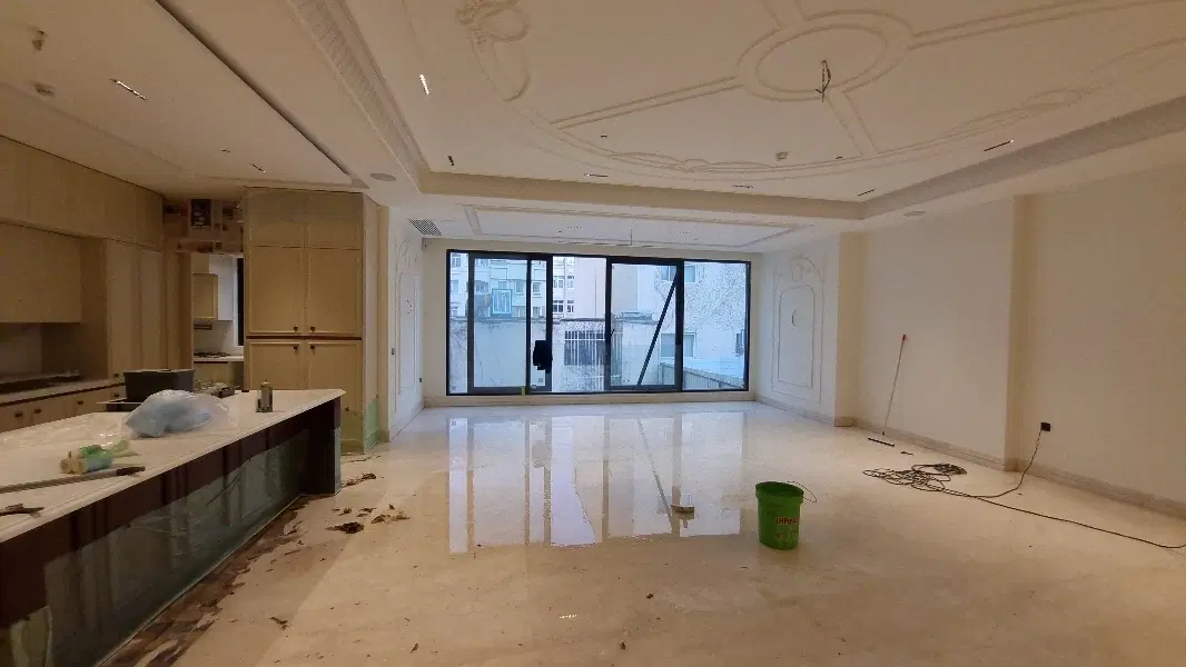 معلم حاشیه آموزگار (فخرایئ)