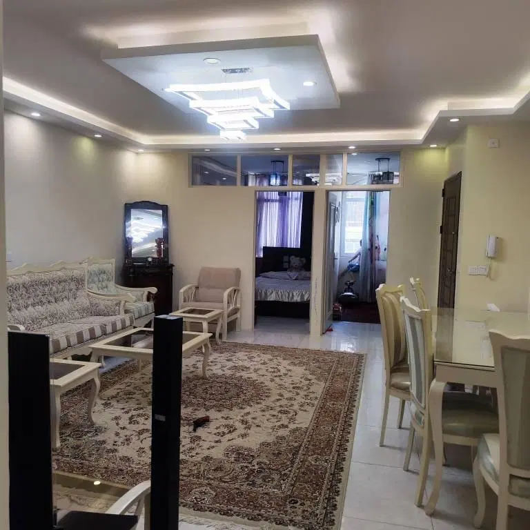 شکوفه 70 متری دو خوابه همکف پارکینگ دار