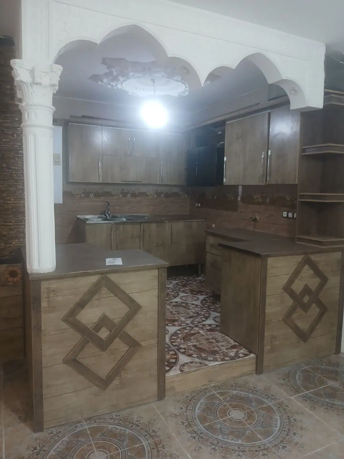 رهن و اجاره منزل شیک سه خوابه واقع در شاپورجان